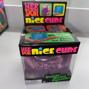 NWT NeeDoh Nice Cube Sensory Fidget Toy